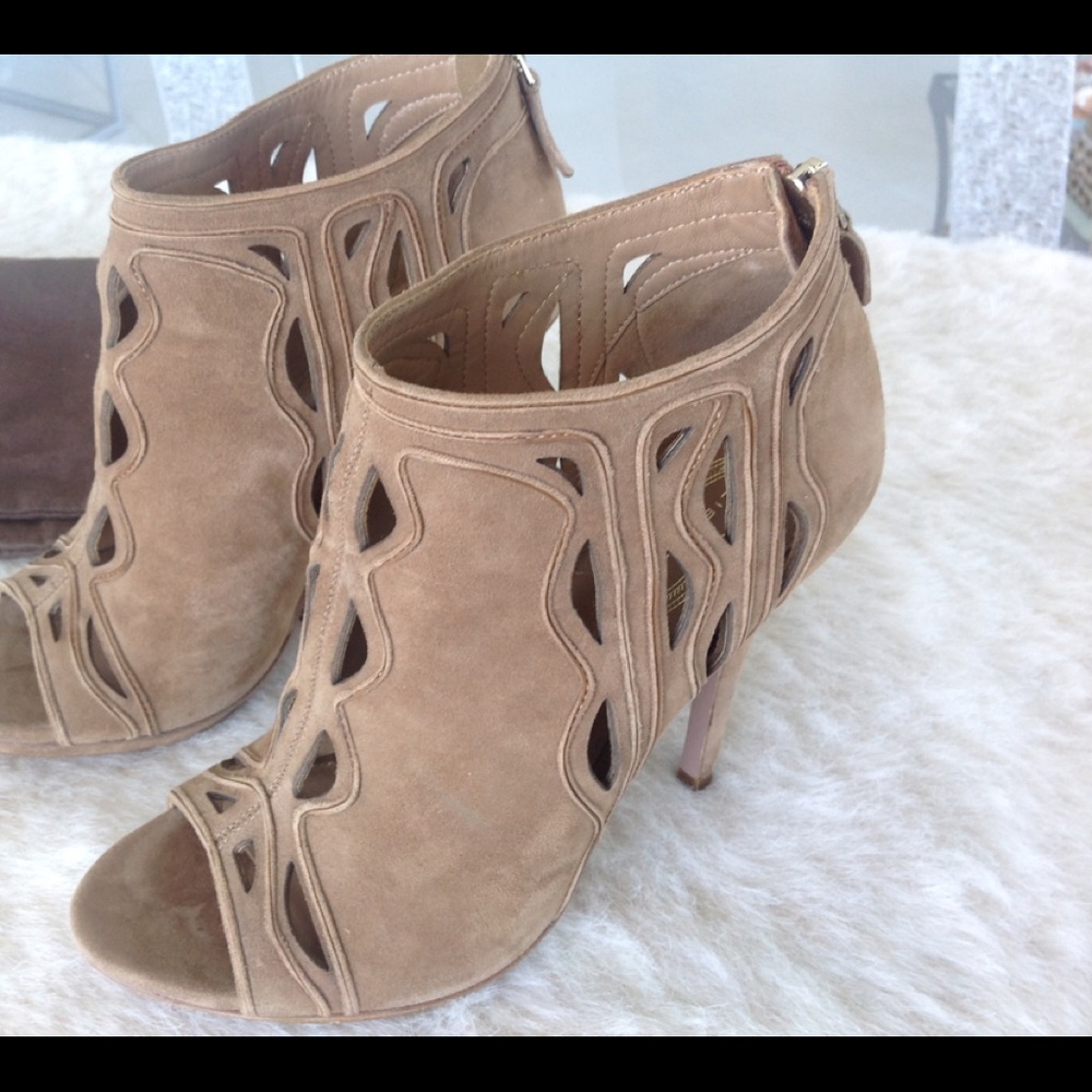 Elie Tahari suede booties